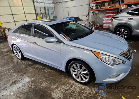 2013 Hyundai Sonata Se z USA, uszkodzony, nr VIN 5NPEC4AC0DH566908